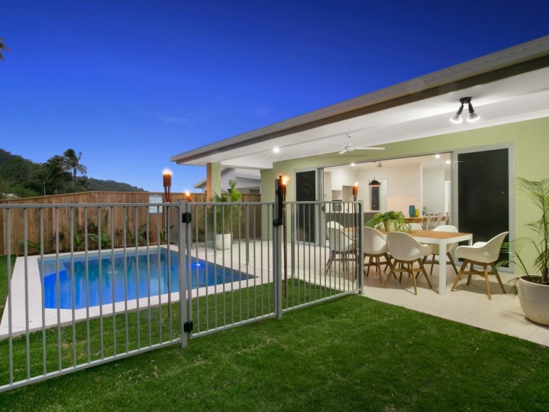 12 Midship Street, Trinity Beach QLD 4879