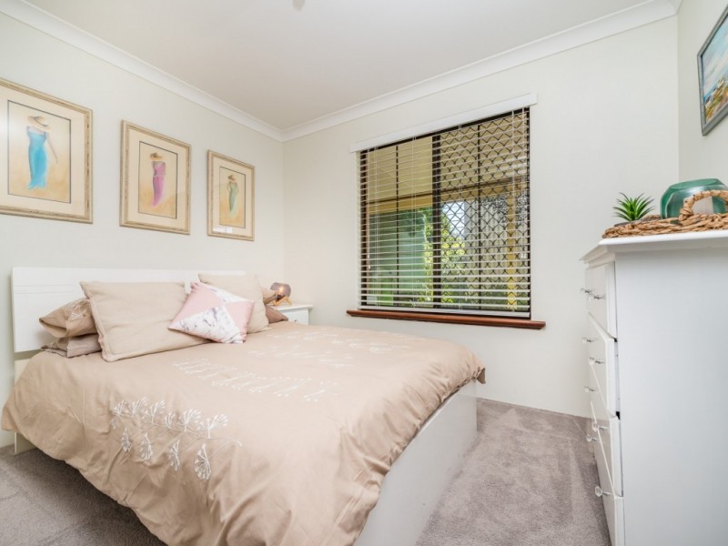 15 Giralt Road, Marangaroo WA 6064