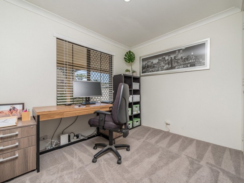 15 Giralt Road, Marangaroo WA 6064