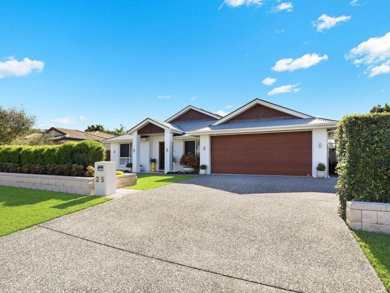 25 Riverstone Place, Bli Bli QLD 4560