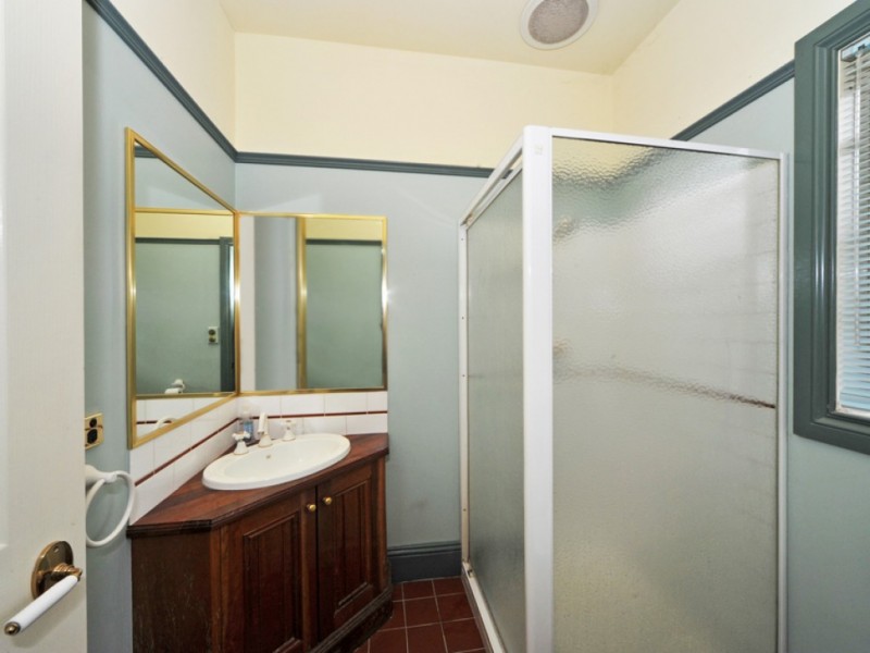 14 Peace Street, Kangaroo Flat VIC 3555