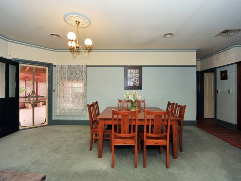 14 Peace Street, Kangaroo Flat VIC 3555