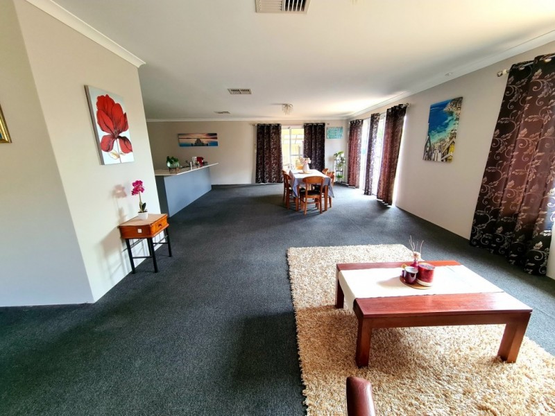 14 Pentecost Loop, Southern River WA 6110