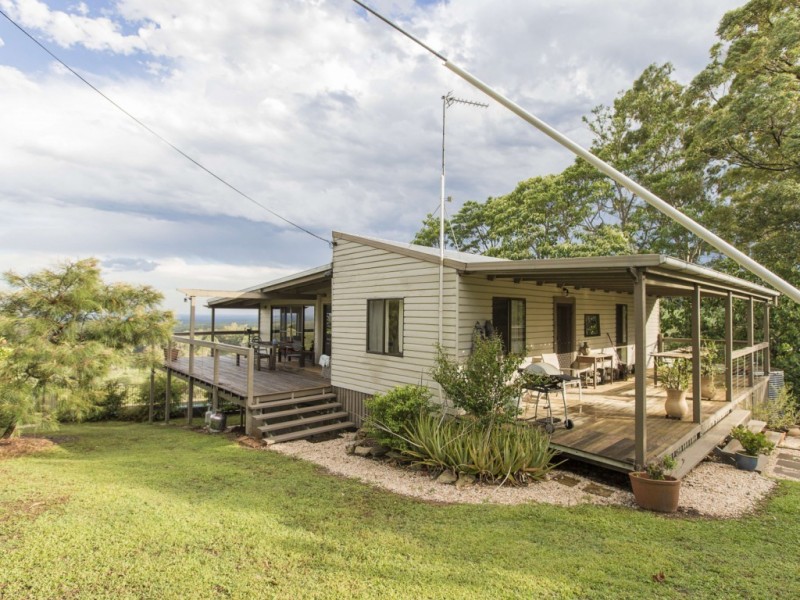 54 Simpsons Road, Cootharaba QLD 4565