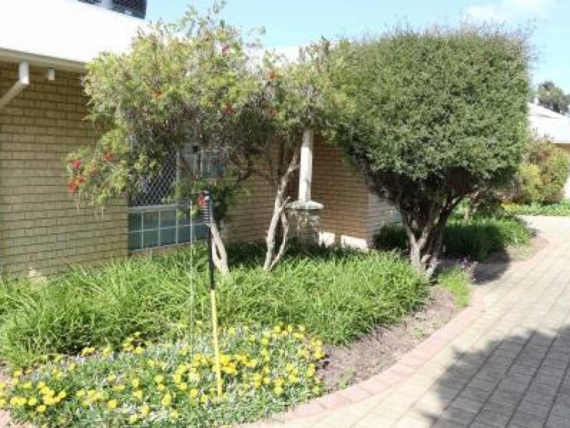 2/38 Temple Street, Victoria Park WA 6100