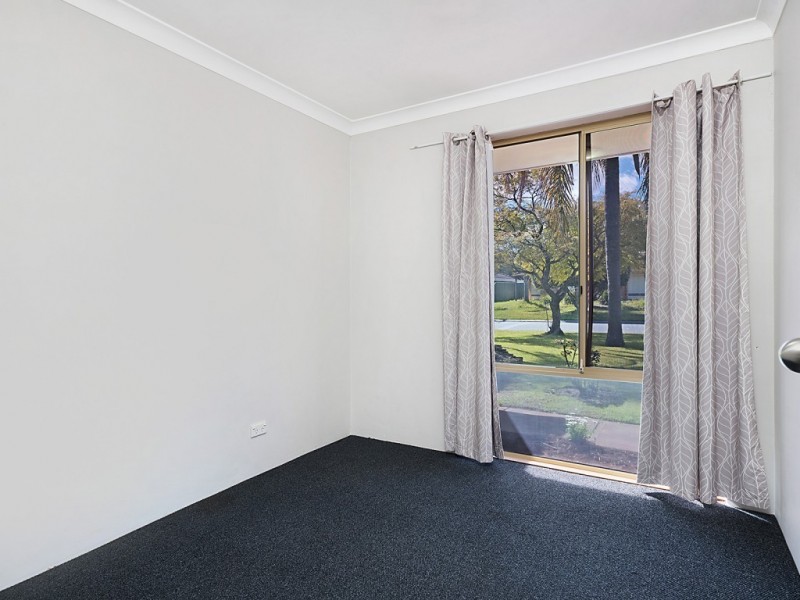 27 Mandarin Way, Seville Grove WA 6112