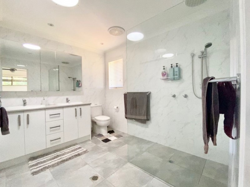 10 Bridle Lane, Molendinar QLD 4214