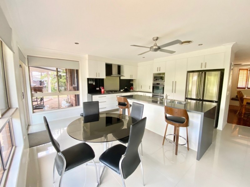 10 Bridle Lane, Molendinar QLD 4214