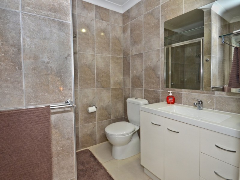 11 Warren Court, Aroona QLD 4551