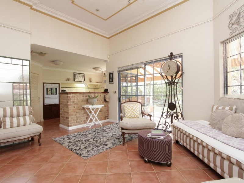 14 Chardonnay Drive, The Vines WA 6069