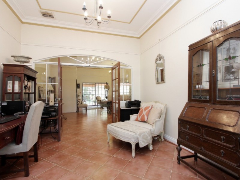 14 Chardonnay Drive, The Vines WA 6069