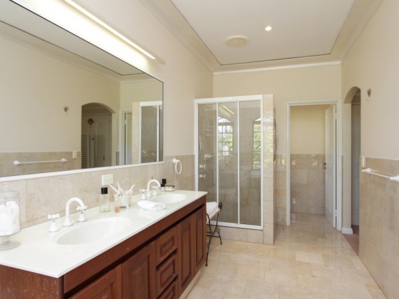 14 Chardonnay Drive, The Vines WA 6069