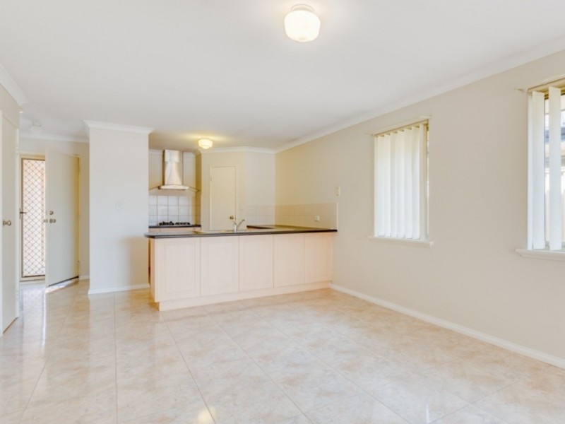 12/51 Braemore Street, Seville Grove WA 6112