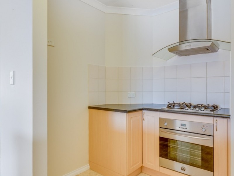 12/51 Braemore Street, Seville Grove WA 6112