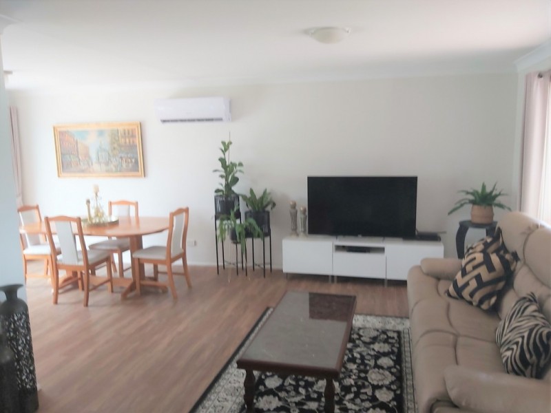 4 Oxley Circuit, Daisy Hill QLD 4127