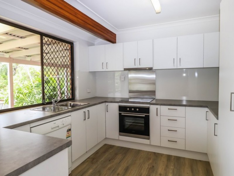 76 Belinda Crescent, Springwood QLD 4127