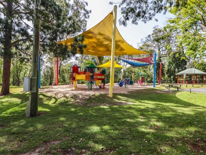 76 Belinda Crescent, Springwood QLD 4127