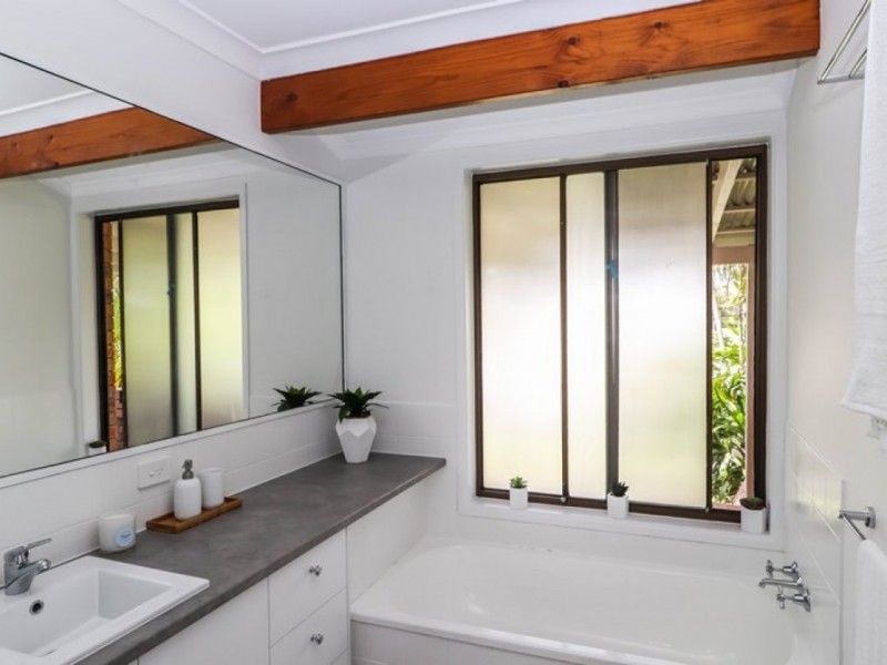 76 Belinda Crescent, Springwood QLD 4127