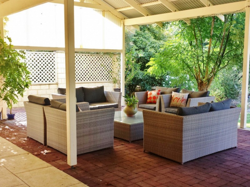 12 Jacaranda Drive, North Yunderup WA 6208