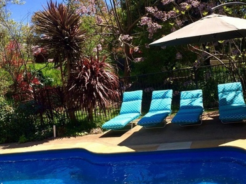 5 Woodlands Grove, Bright VIC 3741