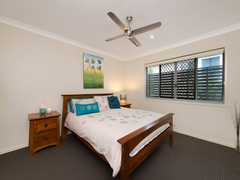 37 Goodenia Crescent, Seventeen Mile Rocks QLD 4073