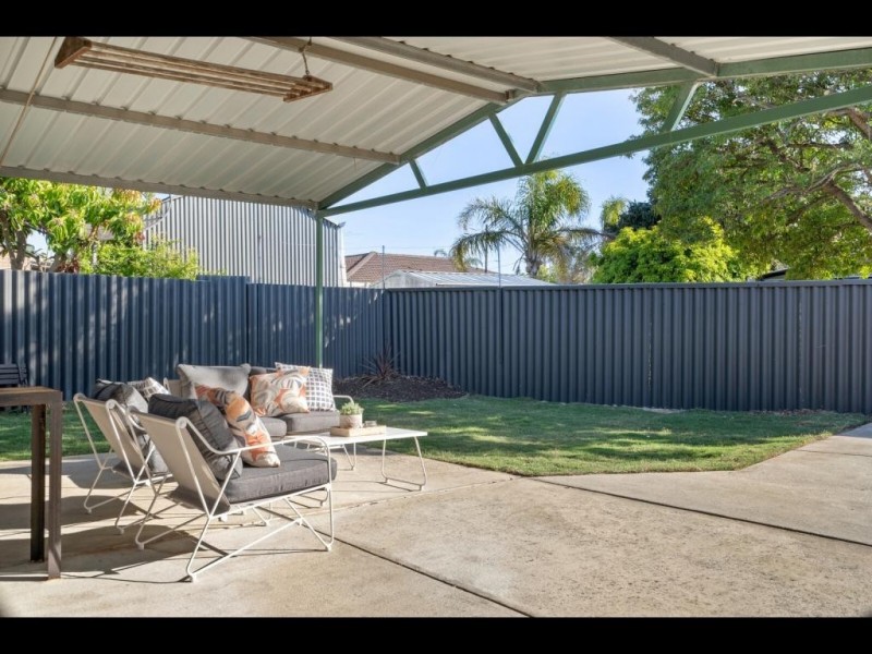 22 Lawrence Street, Gosnells WA 6110