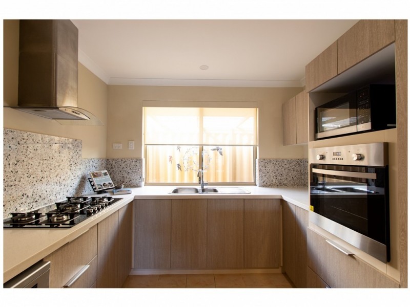 1 Dalton Place, Wilson WA 6107