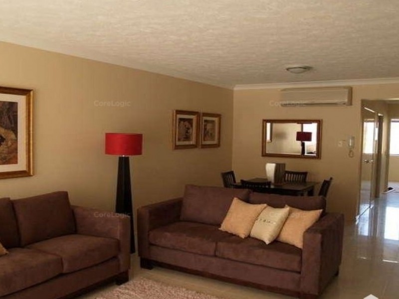 8/24 Parker Street, Labrador QLD 4215