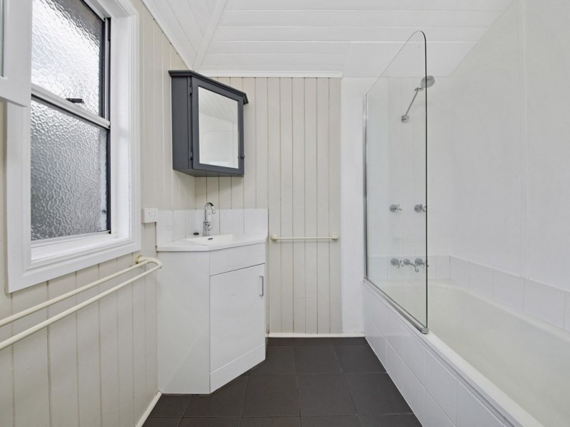 110 Main Street, Park Avenue QLD 4701