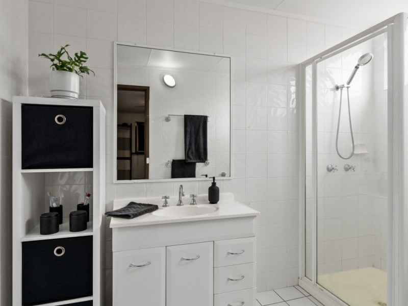 11 Alrak Avenue, Browns Plains QLD 4118