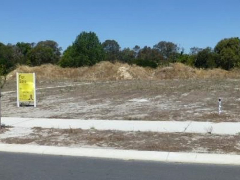 8 Roscommon Vista, Huntingdale WA 6110