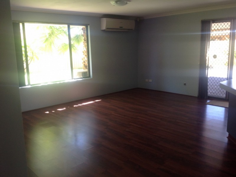 11 Brunswick Road, Thornlie WA 6108