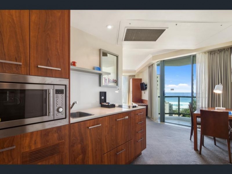 909/910/25 Laycock Street, Surfers Paradise QLD 4217