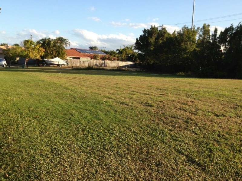 42 Oasis Drive, North Mackay QLD 4740