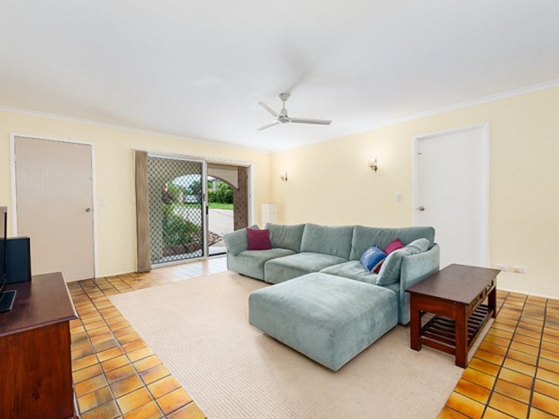 10 Illoura Street, Petrie QLD 4502