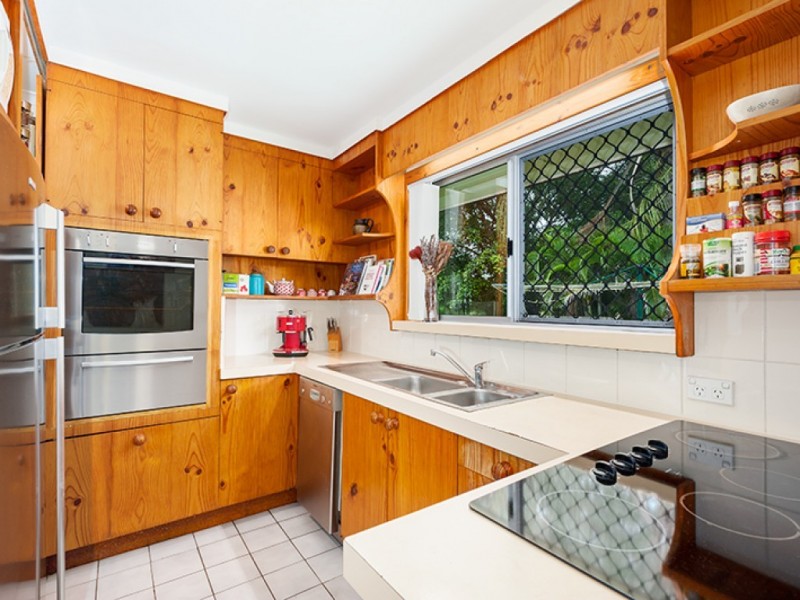 10 Illoura Street, Petrie QLD 4502