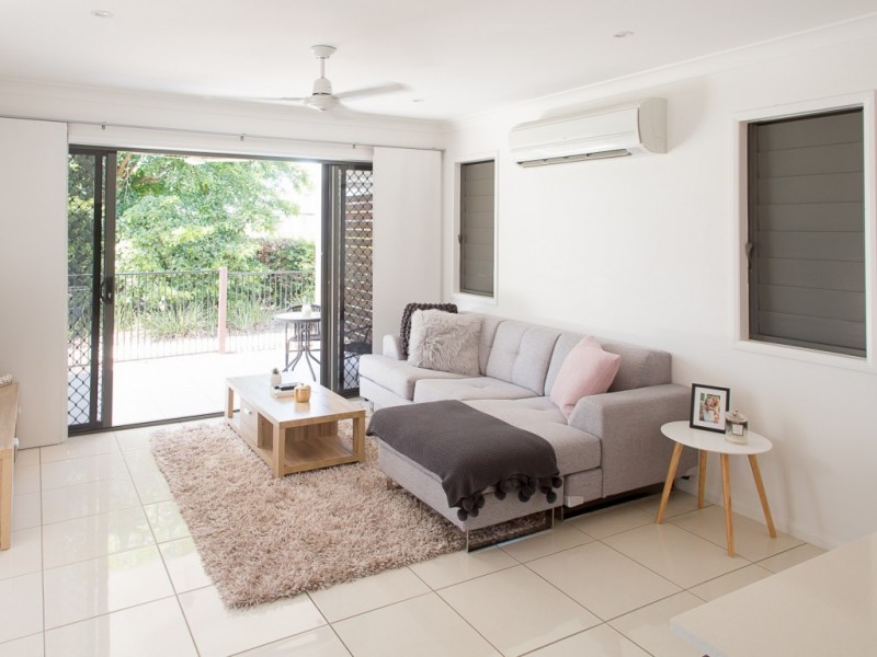 8 Goode Lane, Oonoonba QLD 4811