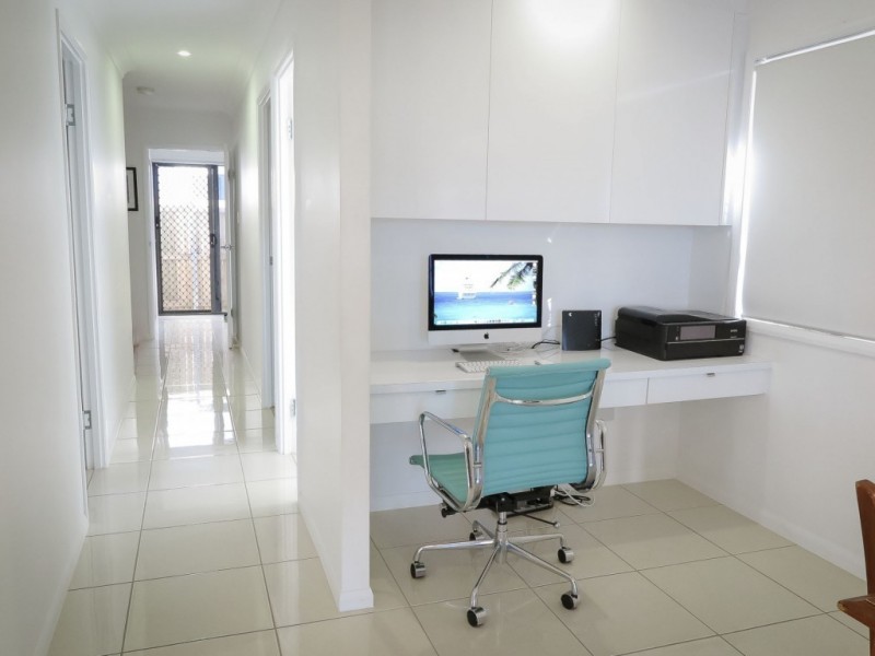 8 Goode Lane, Oonoonba QLD 4811