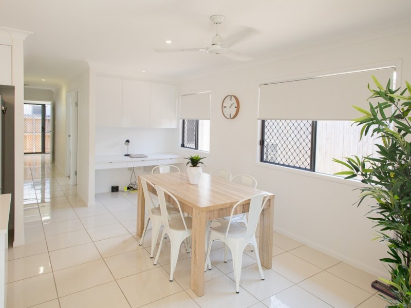 8 Goode Lane, Oonoonba QLD 4811