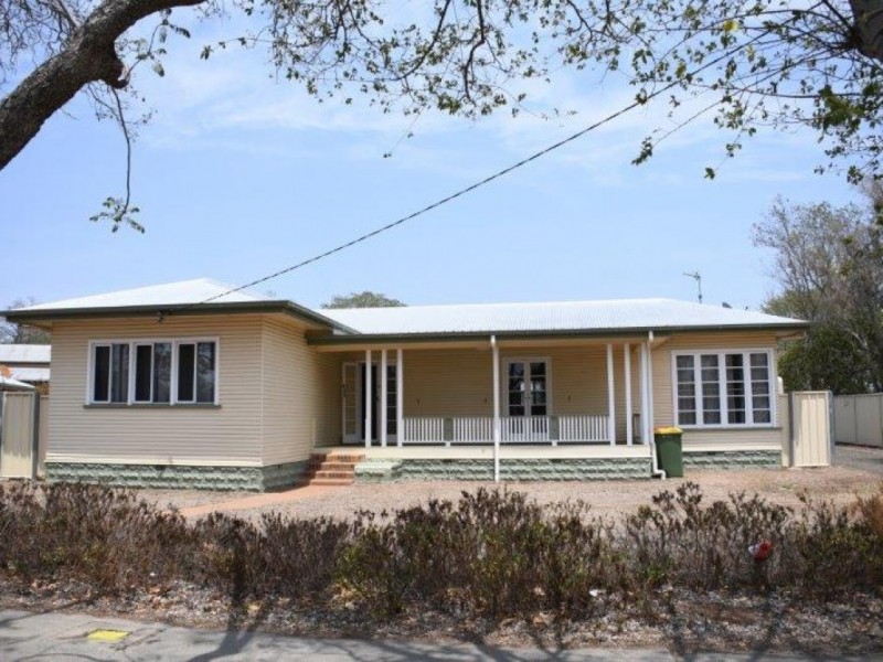 37 Short Street, Pittsworth QLD 4356