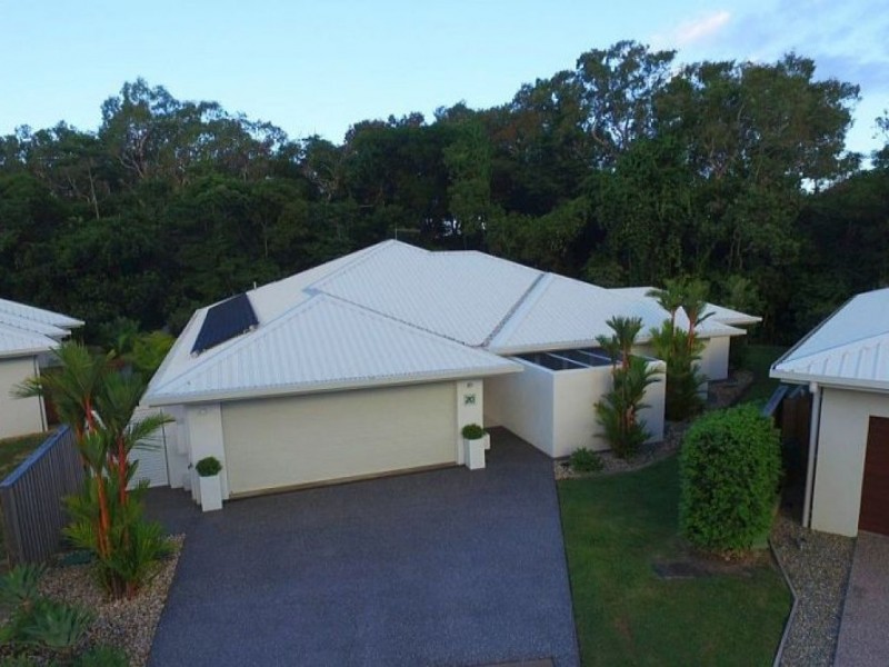 20 Kurt Close, Palm Cove QLD 4879