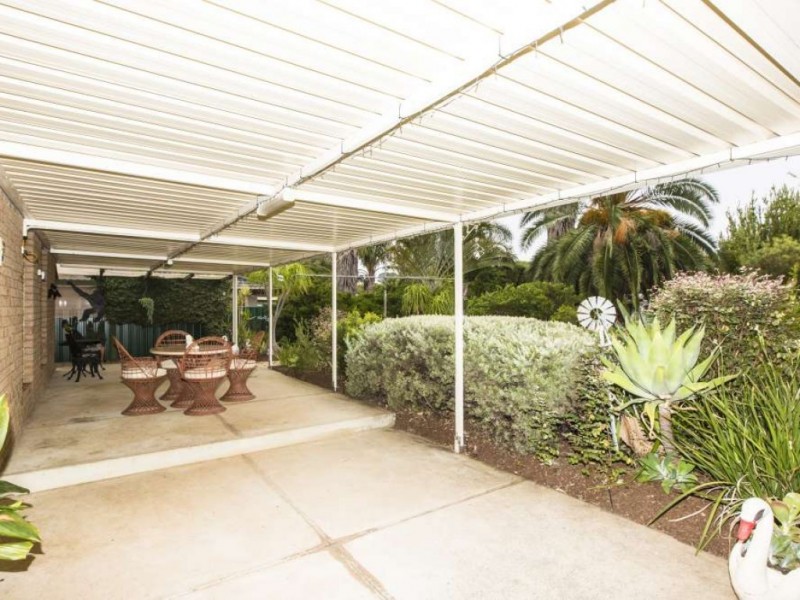 122 Hale Road, Forrestfield WA 6058