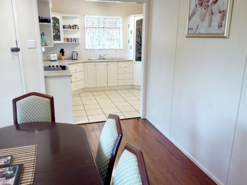 8 Meyrick Street, Cannon Hill QLD 4170