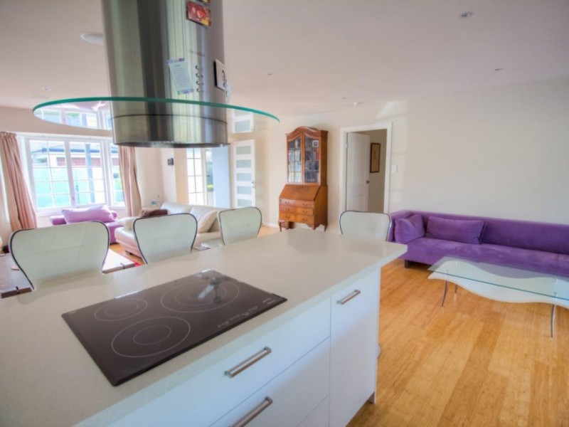 34 Boongala Road, Broadbeach Waters QLD 4218