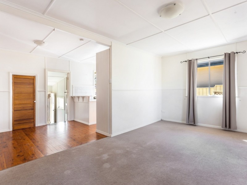 137 Stephen Street, Harristown QLD 4350