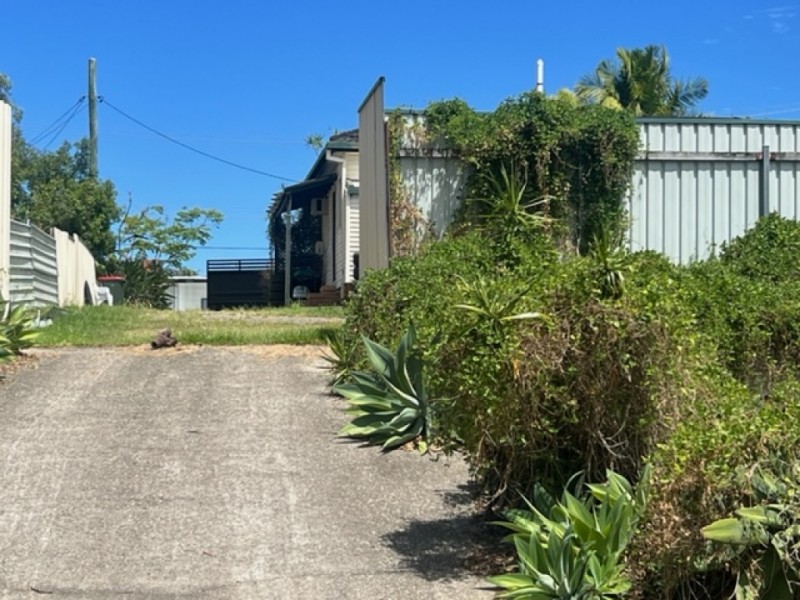 75 Queens Road, Everton Hills QLD 4053