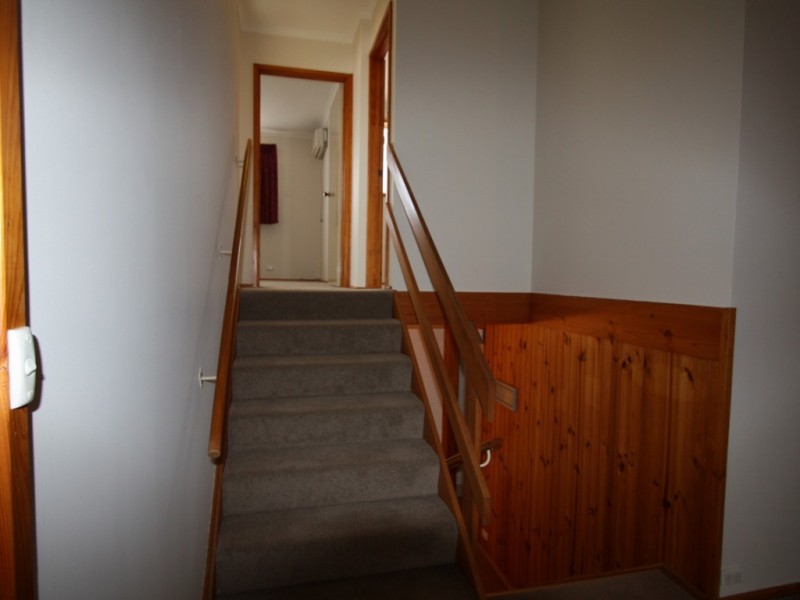 1/1 Hakea Street, Queanbeyan NSW 2620