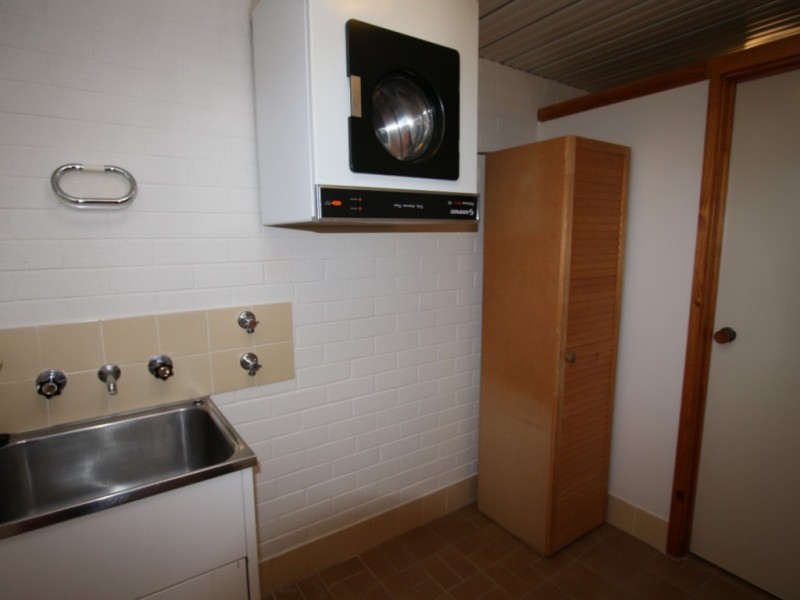 1/1 Hakea Street, Queanbeyan NSW 2620