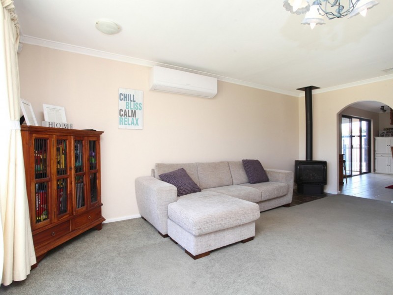 5 Gayford Way, Girrawheen WA 6064