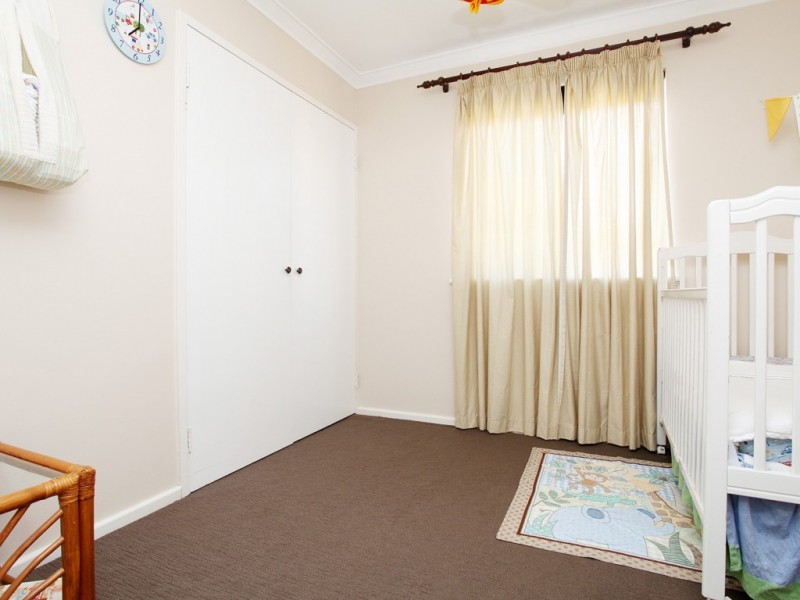 5 Gayford Way, Girrawheen WA 6064